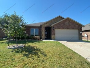 Building Photo - 513 Wedgwood Dr