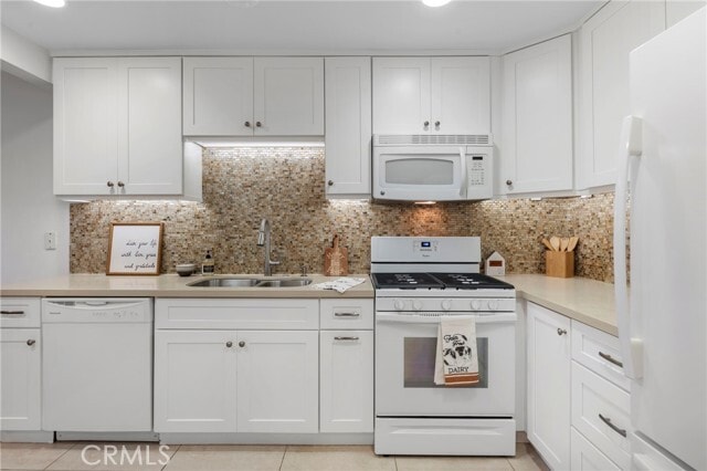 Building Photo - 2172 Biscayne