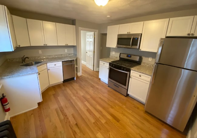 Building Photo - 2.0 bedroom in Somerville Massachusetts 02140