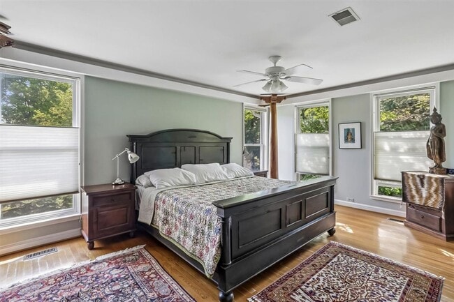 Building Photo - Amazing 5BR/3BA Home in Bethesda,MD - Ready early July!