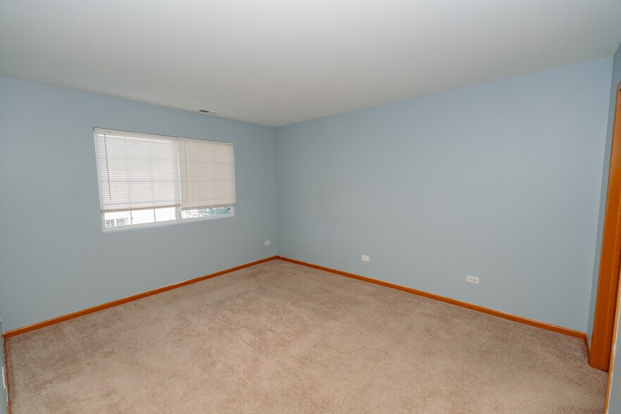 Building Photo - 1136 Coneflower Dr