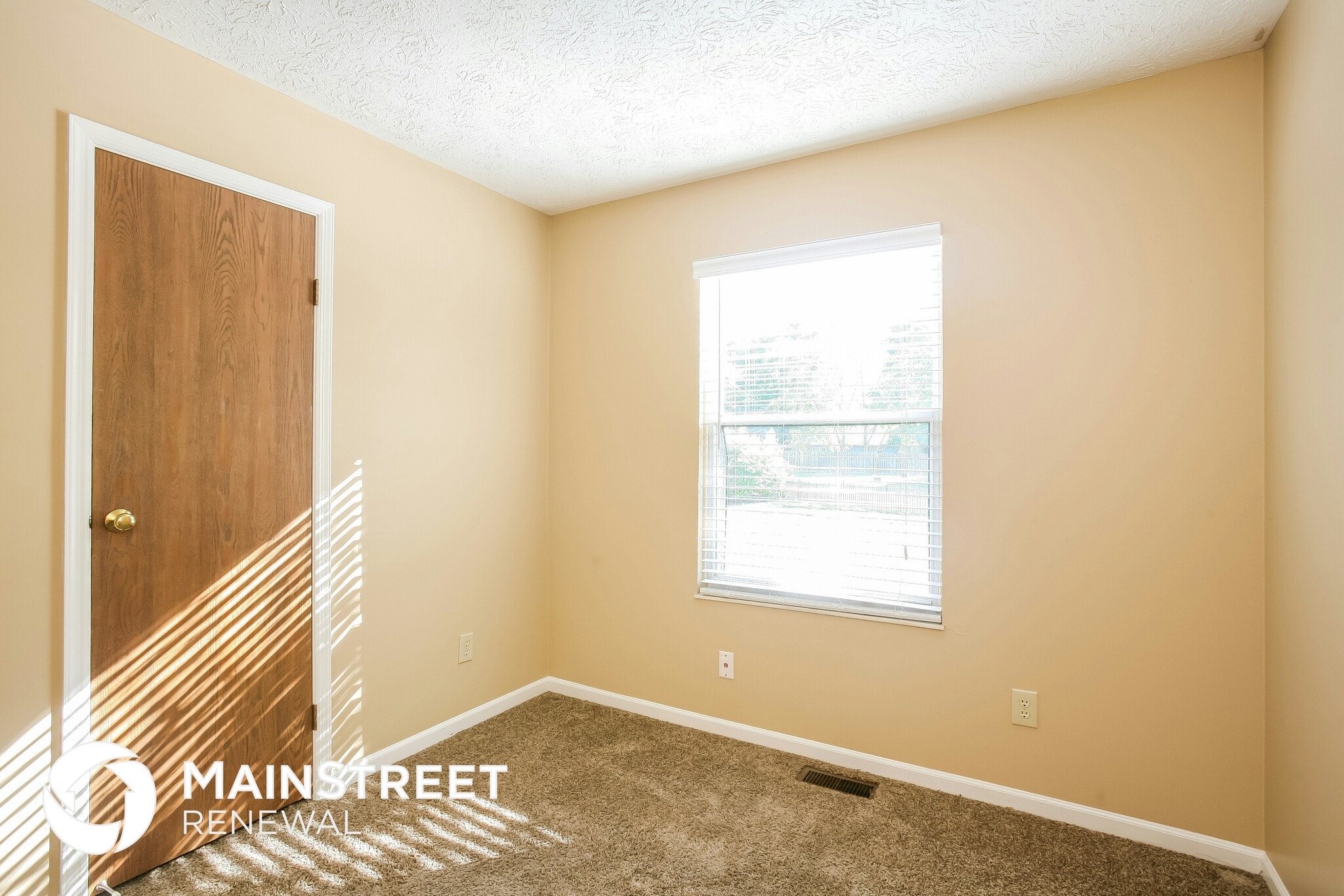 Building Photo - 3728 Pebble Creek Dr
