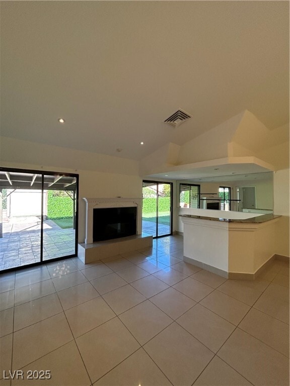 Building Photo - 3304 Cll De El Cortez