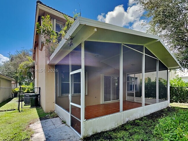 Building Photo - 5143 Heron Ct
