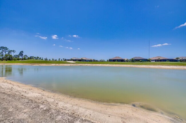 Building Photo - 15968 Leaning Pine Ln