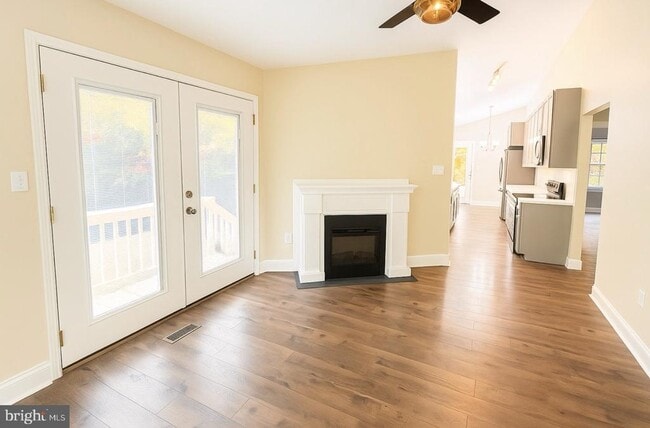 Building Photo - 1049 Paleface Ct