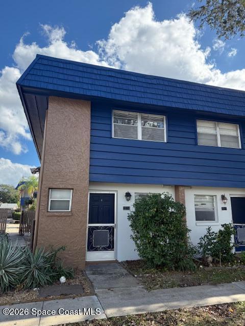 Building Photo - 2511 Country Club Dr