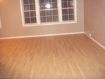 Building Photo - 13200 Fairhill Rd