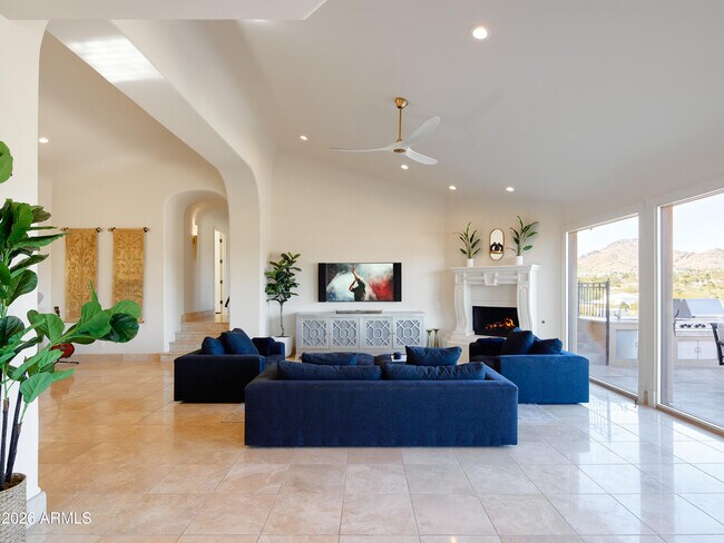 Building Photo - 4490 E Valley Vista Ln