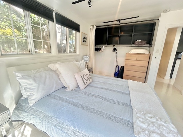 Building Photo - 1108 Electric Ave