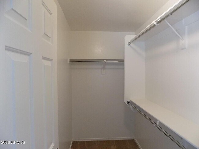 Building Photo - 5421 W Glass Ln