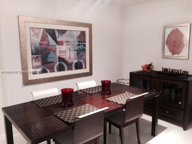 Building Photo - 1500 Bay Rd