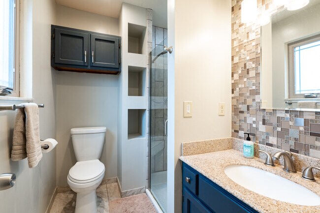 Building Photo - 67 Groton Dr