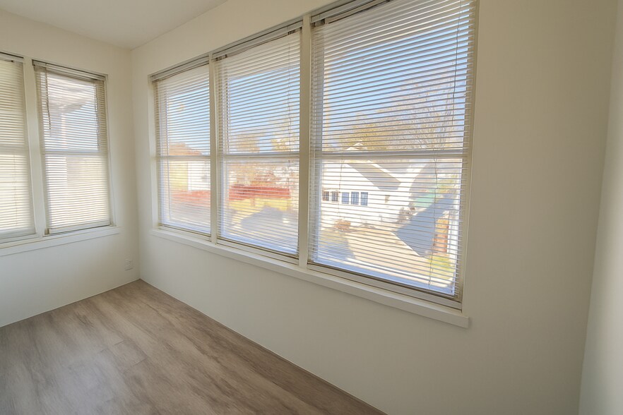 Building Photo - 183 Willis Ave