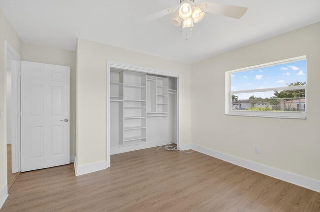Building Photo - 22203 Aquila St