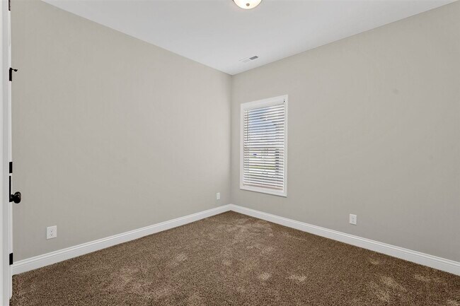 Building Photo - 1156 Shallowford St