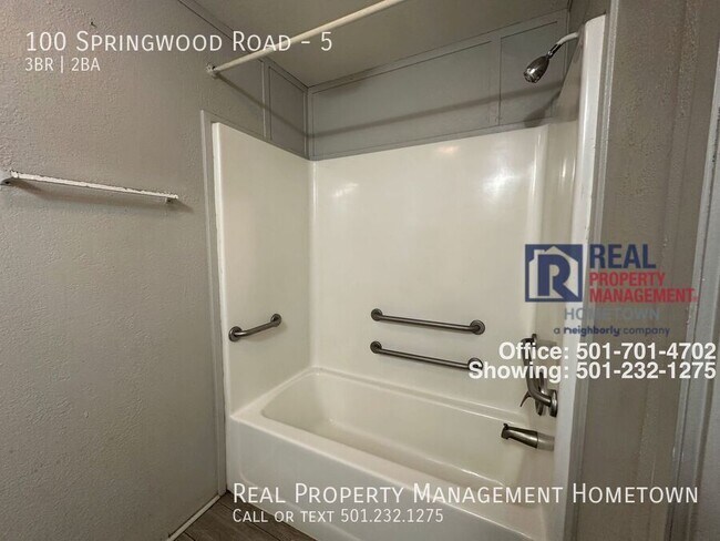 Building Photo - 100 Springwood Rd