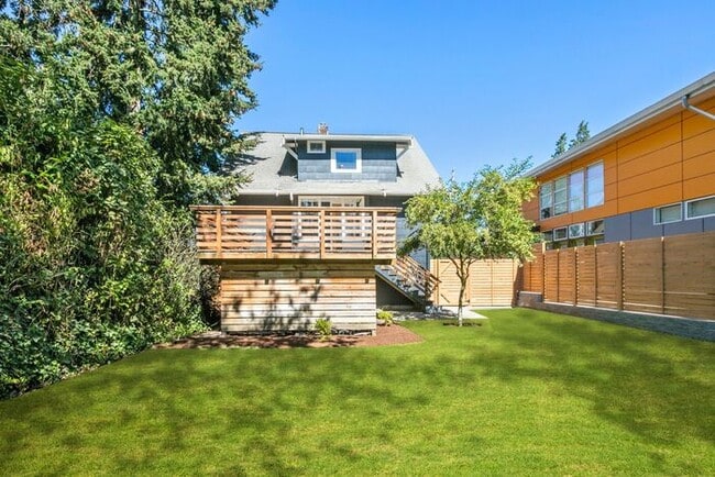 Building Photo - Stunningly Remodeled 1905 Beauty w/ AIR CO...