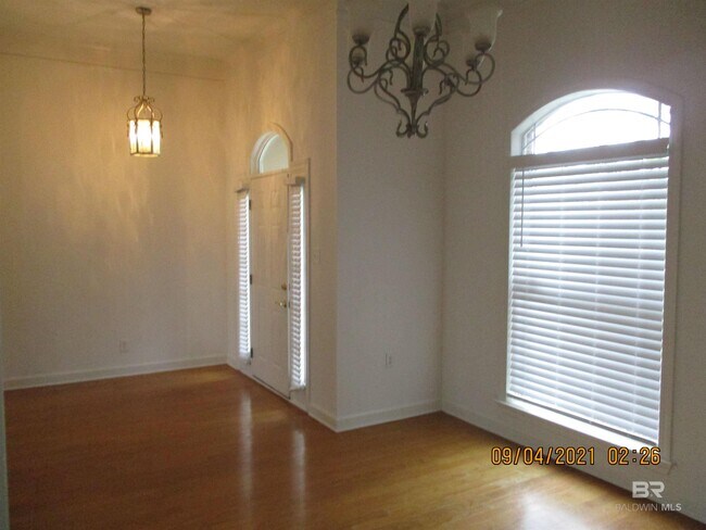 Building Photo - 9153 Parliament Cir