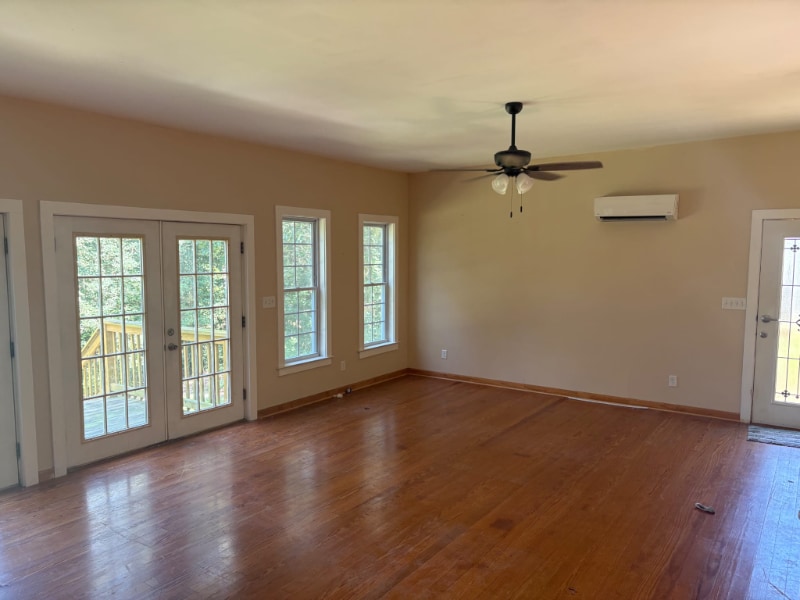 Building Photo - 36407 Fir Dr