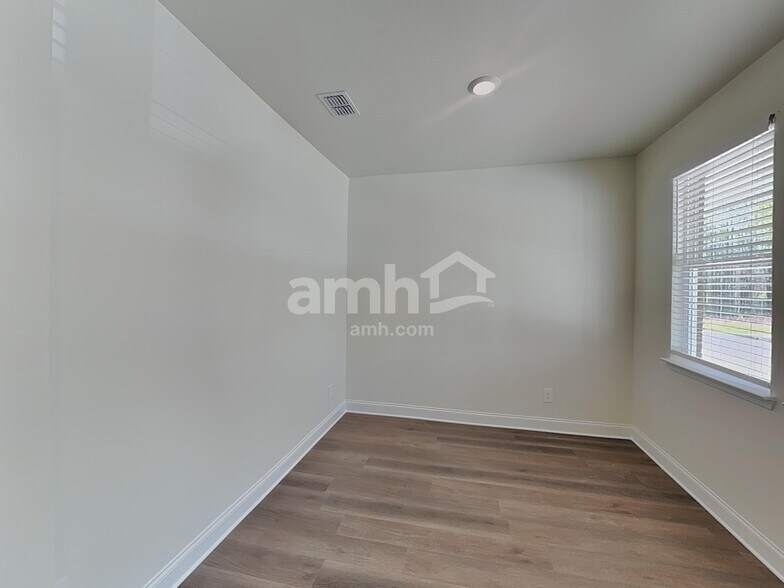 Building Photo - 3612 Creek View Cir