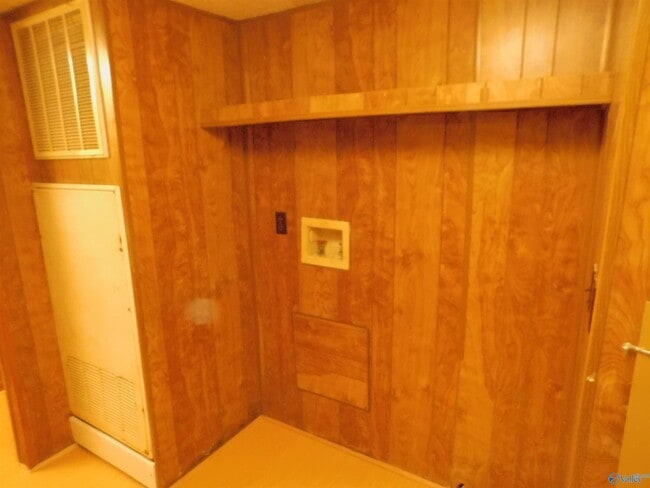 Building Photo - 498 Berry Hollow Rd