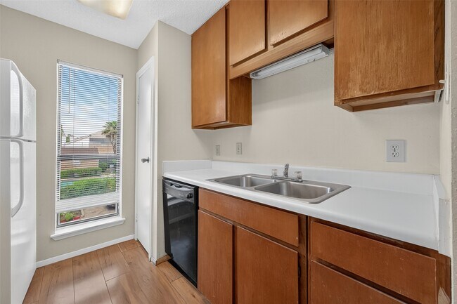Building Photo - 7900 N Stadium Dr