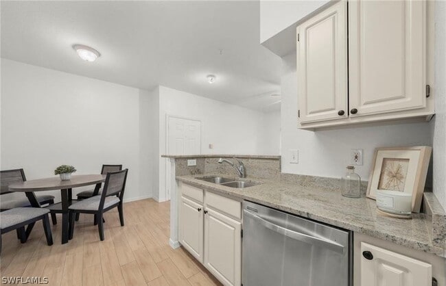 Building Photo - 23500 Walden Center Dr