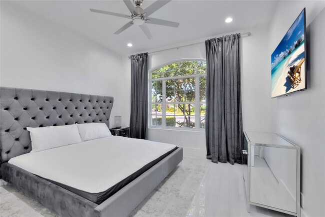 Building Photo - 4088 Briarcliff Cir