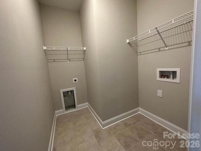 Building Photo - 5715 Gulch Pl