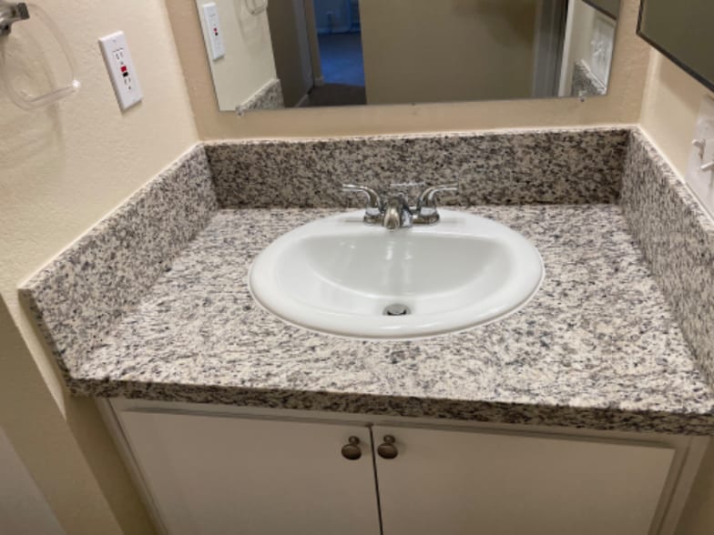 Building Photo - 1241 Morse Ave