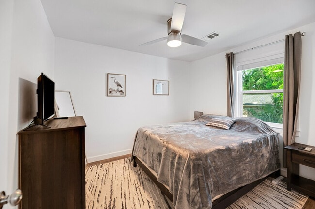 Building Photo - 111 Hanover St