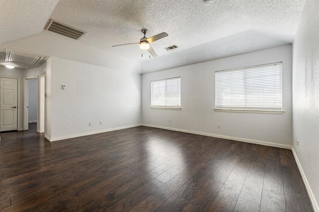 Building Photo - 8817 Pocono Dr