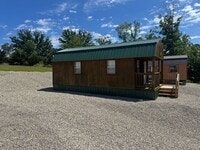 Building Photo - Half Off 1st Month's Rent ! Cozy Tiny Home...