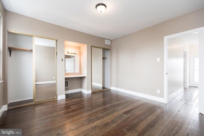 Primary Photo - 2322 Memphis St