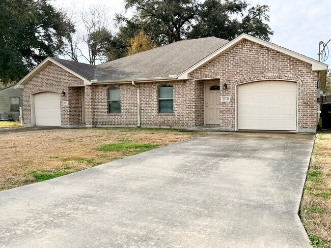 Building Photo - 315 North 2 1/2 St. Ste B