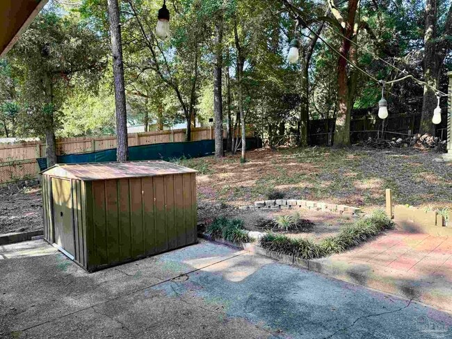 Building Photo - 5071 Springhill Dr