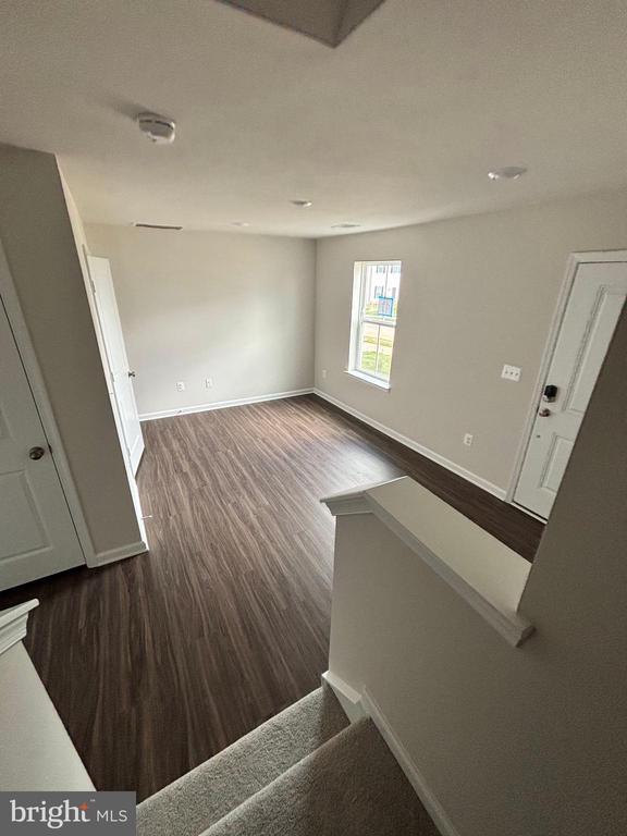 Building Photo - 293 Mineral Springs Rd