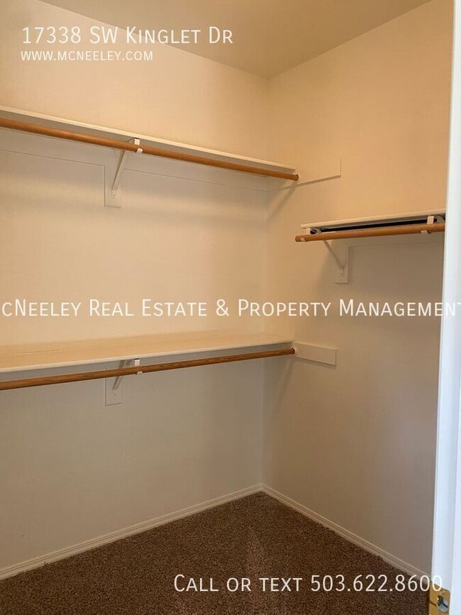 Building Photo - 17338 SW Kinglet Dr