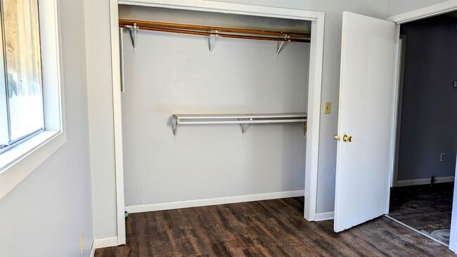 Building Photo - 25 Arrowhead Dr