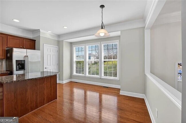 Building Photo - 4753 Cheviot Way SE