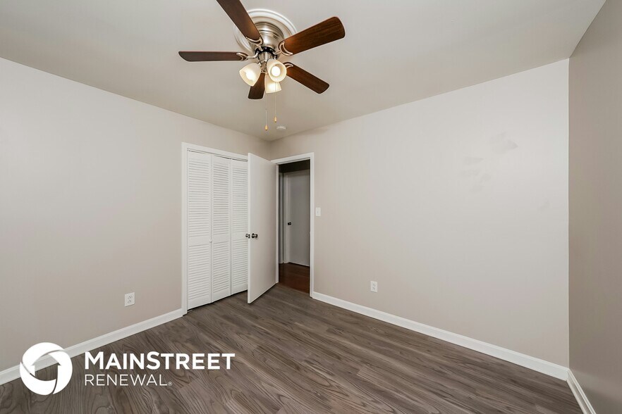 Building Photo - 1516 Highland Dr