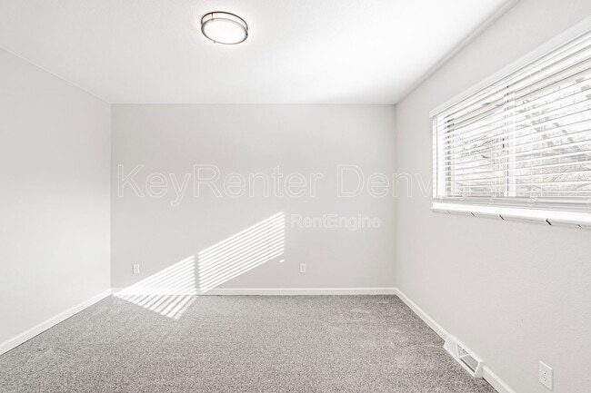 Building Photo - 4762 S Acoma St