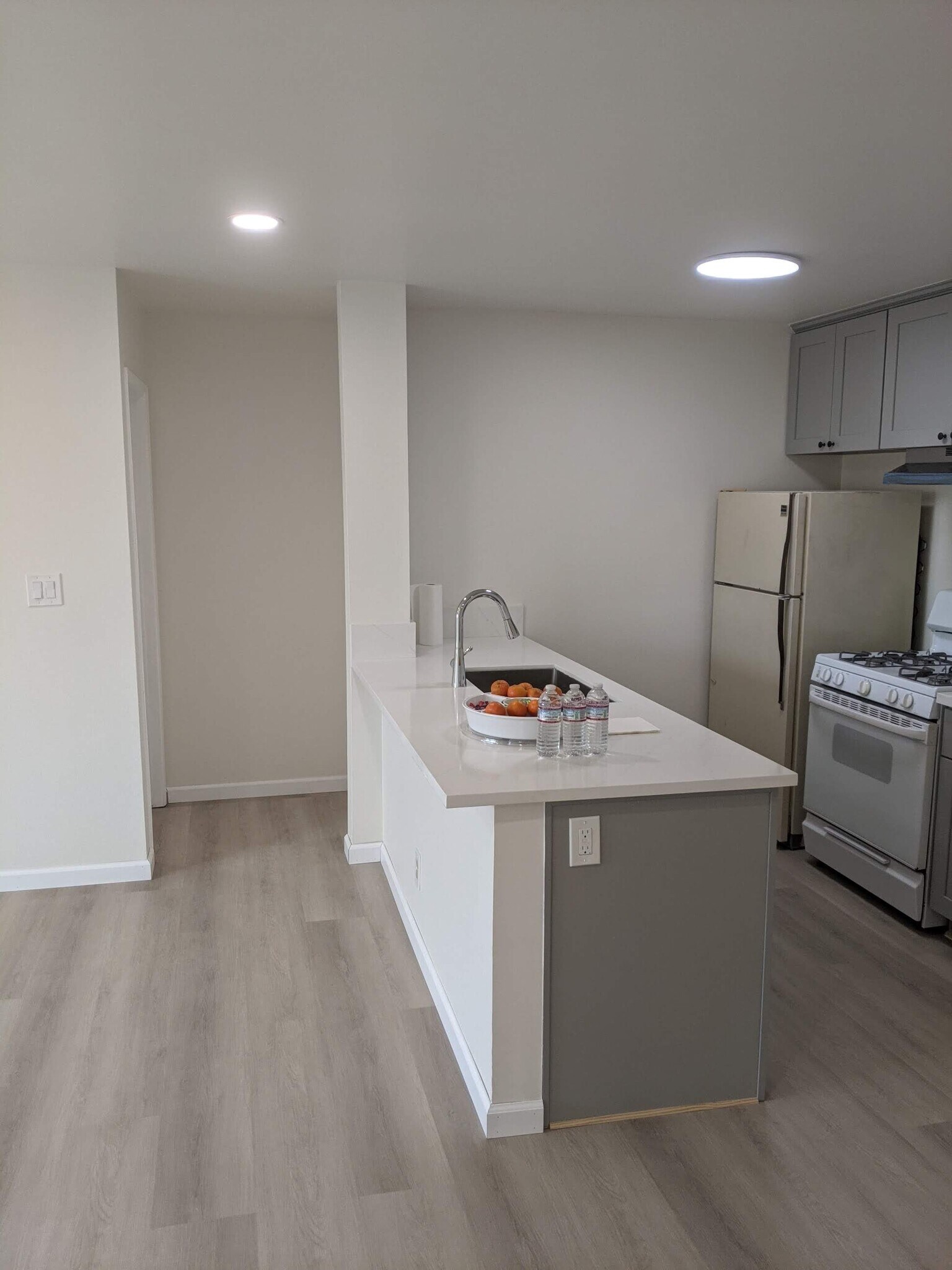 Building Photo - 4727 W 147th St