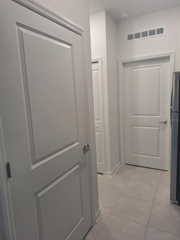 Building Photo - 3999 Ambrose Ave