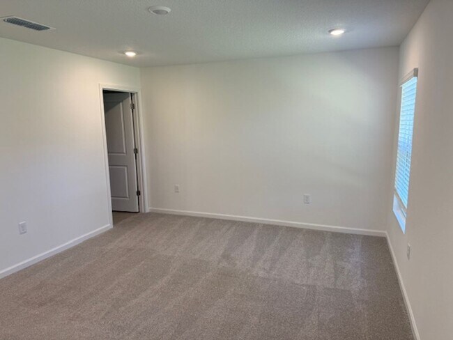 Building Photo - New Construction Rental, Conveniently Located near Cathedral Oak & First Coast Expressway