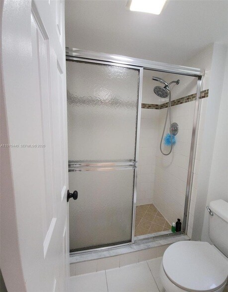 Building Photo - 20381 NE 30th Ave