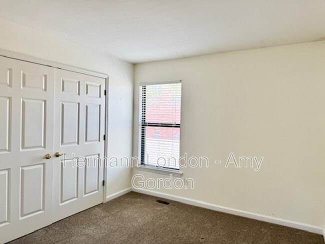 Building Photo - 4159 McPherson Ave