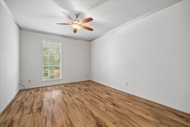 Building Photo - 2475 Underwood St