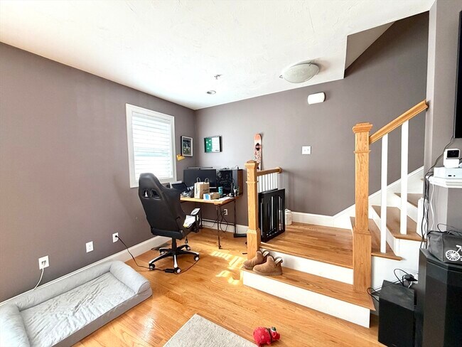 Building Photo - 9 Park St